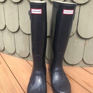 Hunter Navy Rain Boots